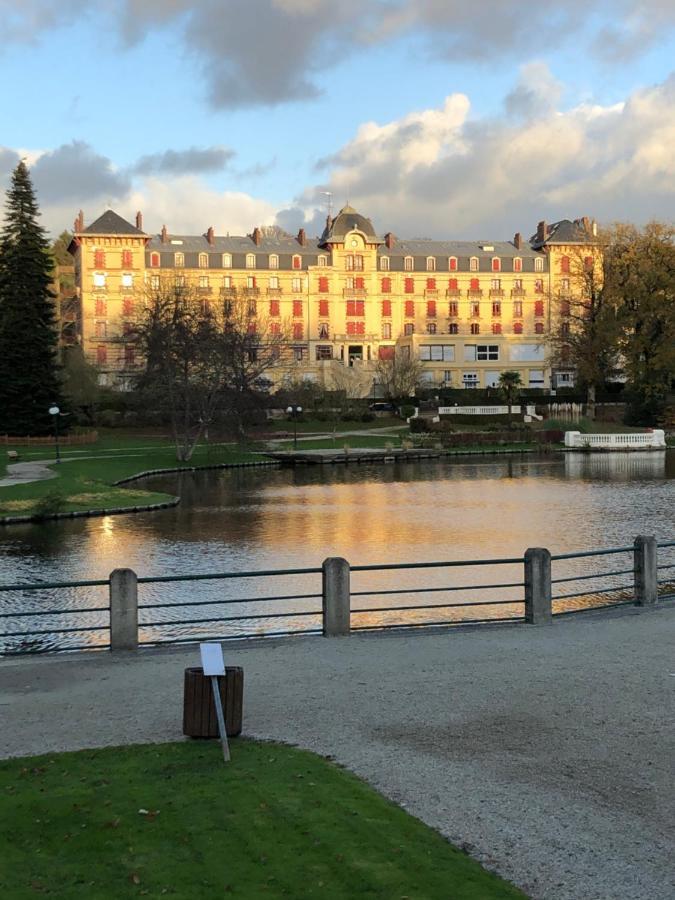 Manoir De La Prise Tarot Acomodação com café da manhã Bagnoles de l'Orne Normandie Exterior foto